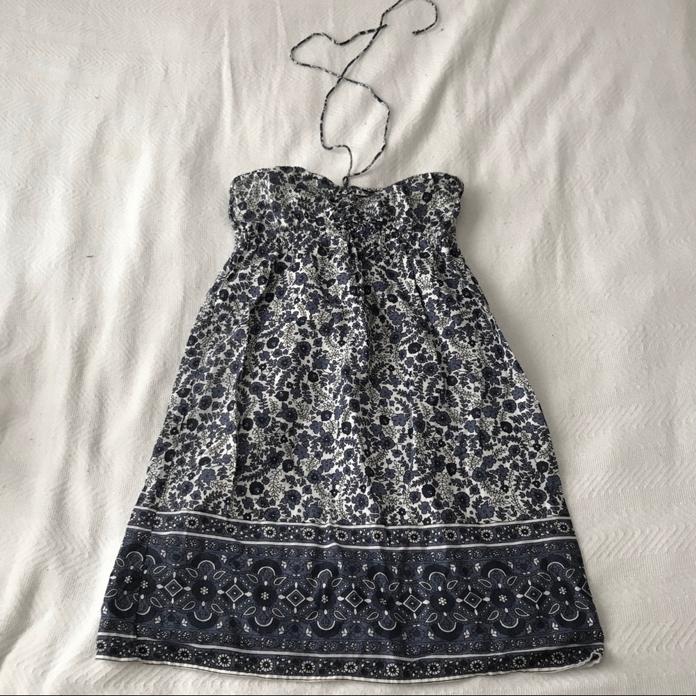 Strapless dress